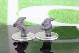 2pc Runner Dwarves Mini Miniature Model Character Player 32mm Scale RPG Tabletop Blood Fantasy Football Bowl Team